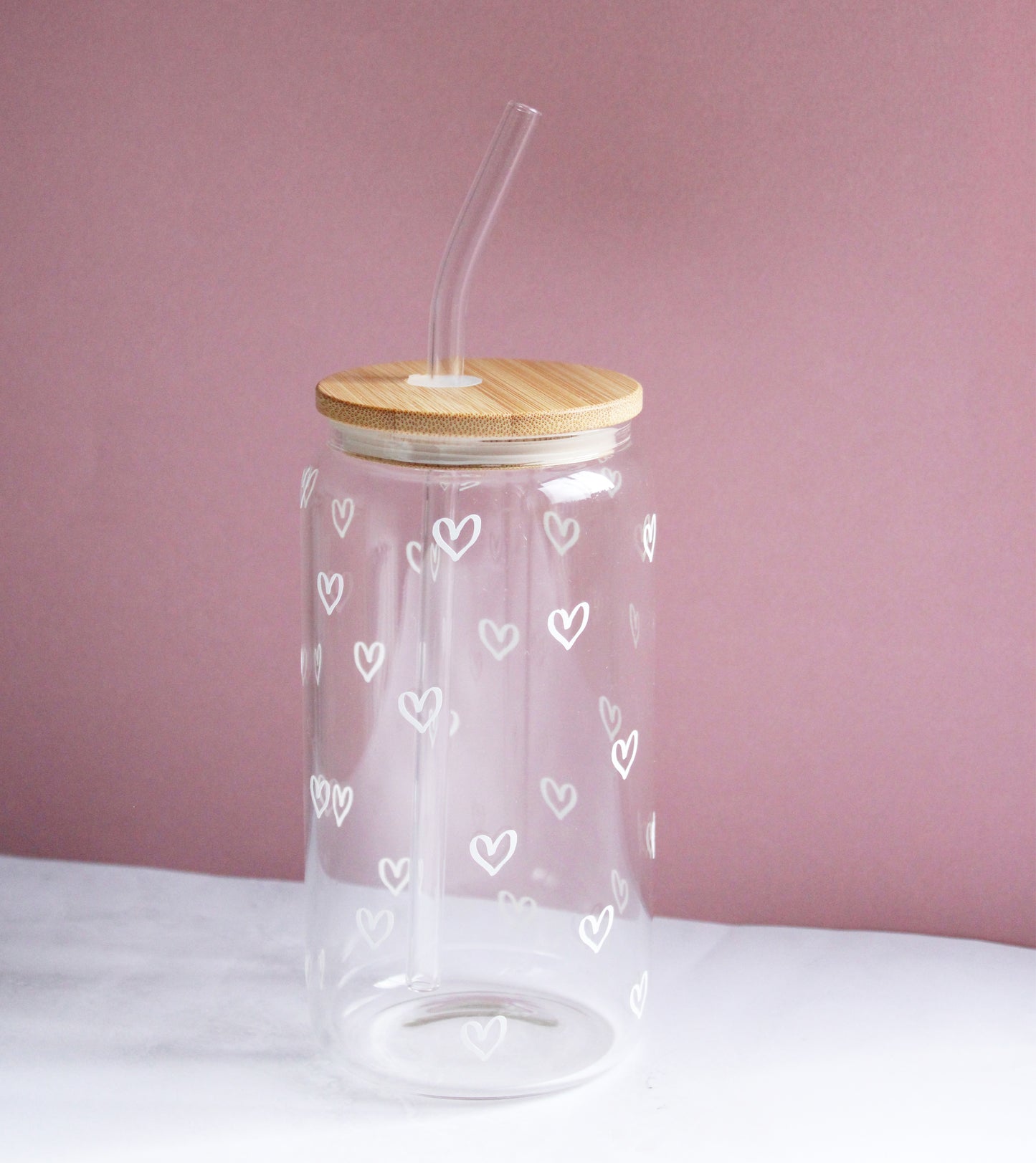 Vaso corazones blancos